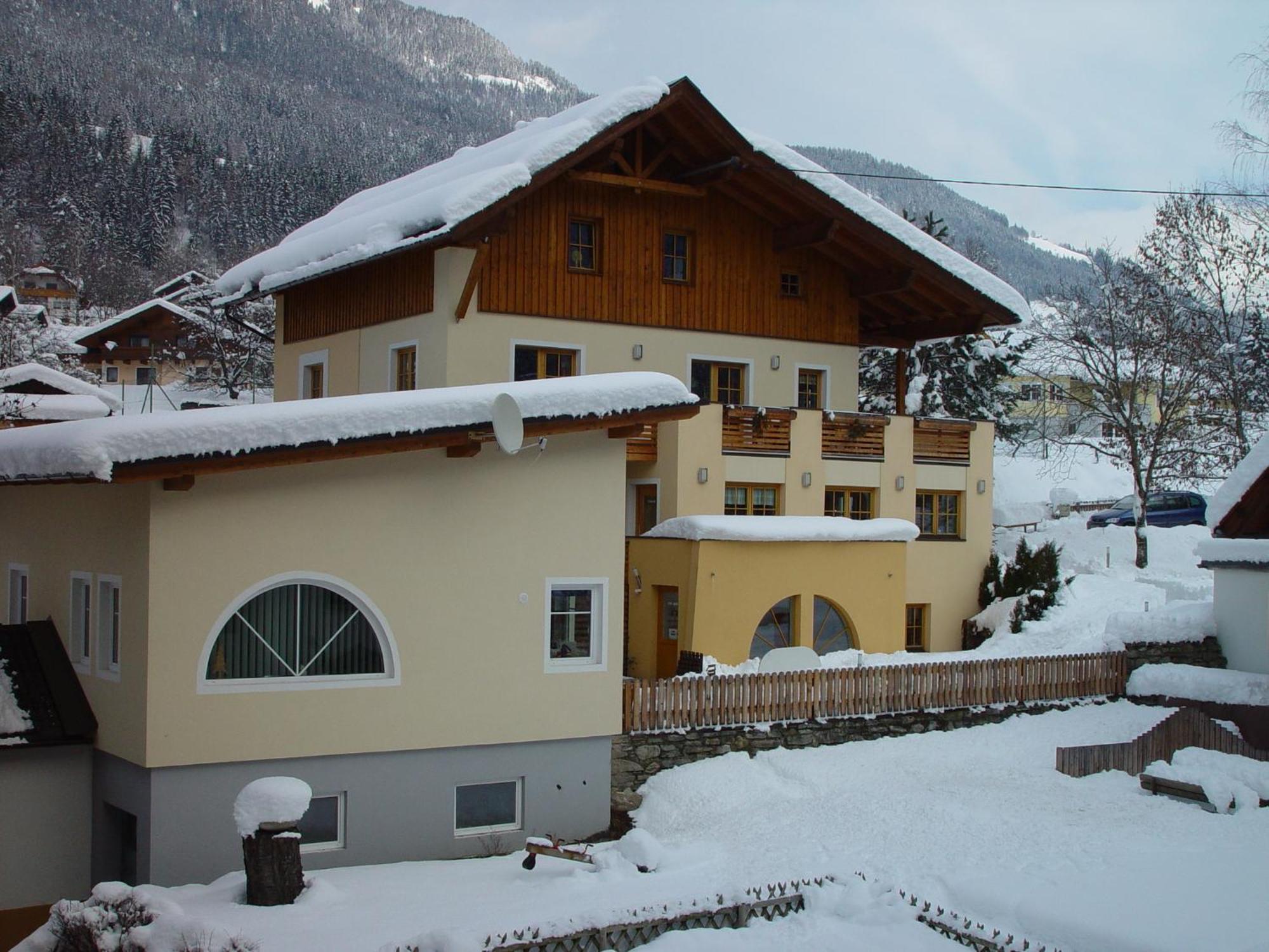 Appartementhaus Mentil Flattach Exterior foto