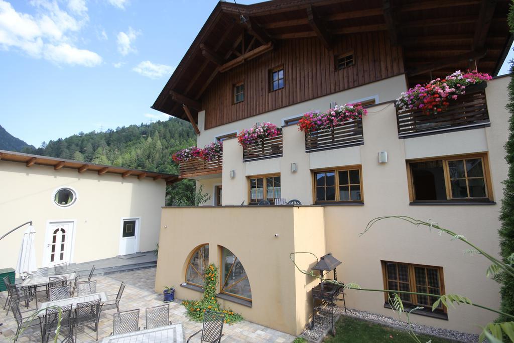 Appartementhaus Mentil Flattach Exterior foto